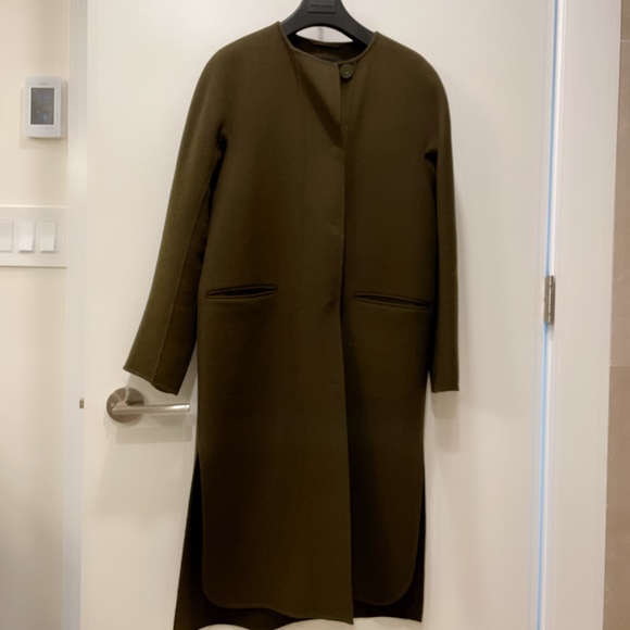 Massimo Dutti Jackets & Blazers - 💕 Massimo Dutti Moss Green Wool Coat Us2 XS